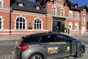 24h Taxi Raz Dwa Sławomir Świder Pobierz Aplikację Taxi Raz Dwa Wągrowiec w sklep play i App Store!!