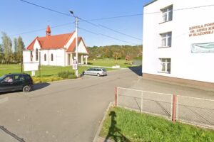 6 dzrzwiowa limuzyna ford focus