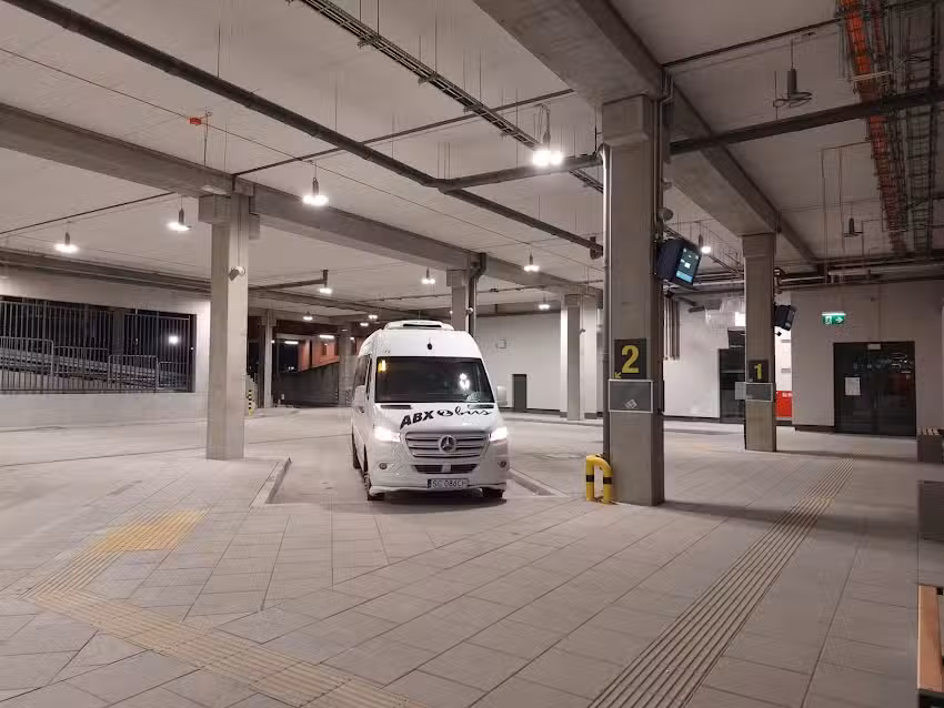 ABX2bus przystanek początkowy/końcowy – stanowisko nr 2, Opole