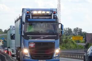 Azet. Transport