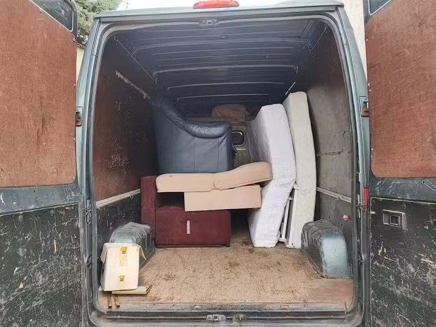 Bagażówka – Transport – Przeprowadzki – Opróżnianie mieszkań, piwnic i strychów
