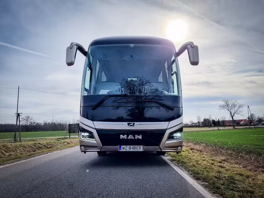 Bosman – przewóz osób, wynajem autokarów i busów