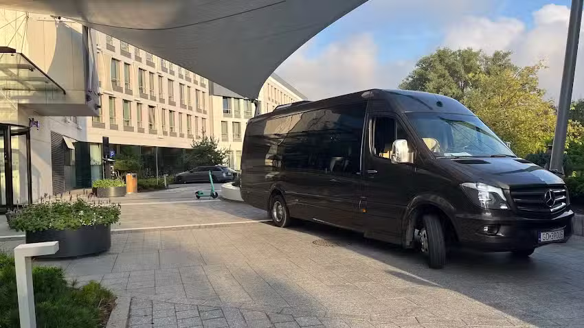 Busy Osobowe Przewóz Osób Passenger Transport autobus van minibus wynajem z kierowcą Przewozy Osobowe Piekarek popbus.pl
