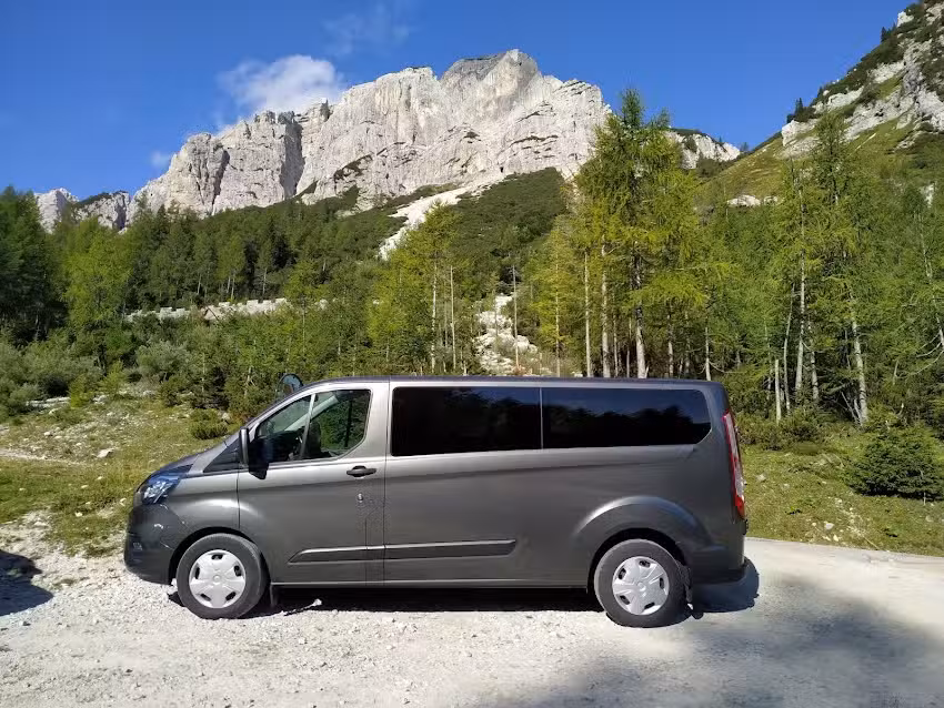 COMFORT Trans – przewóz osób. Wynajem busa z kierowcą.
