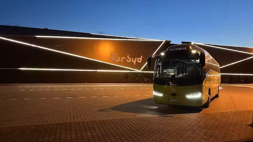 Czarnecki Bus