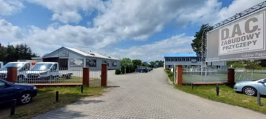 DAC. Producent nadwozi, przyczep, camperów 4×4 i akcesoriów samochodowych