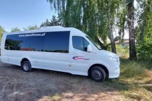 Damil-Trans. Przewóz osób. Wynajem autokarów – oddział Przemyśl