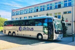 dk bus – wynajem autokarów i busów