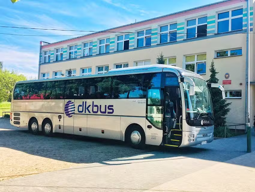 dk bus – wynajem autokarów i busów