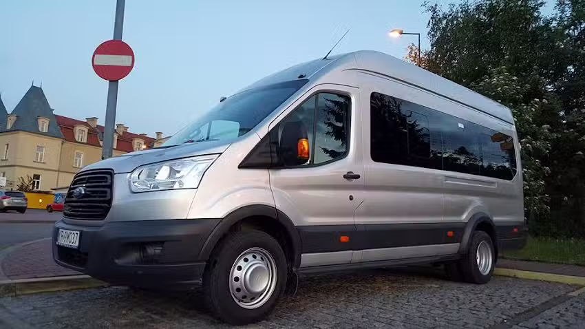 Dream-Bus: Przewóz i Transport osób w Krakowie, Warszawie oraz Wrocławiu