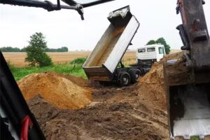 Dzidziuś. Transport i roboty ziemne
