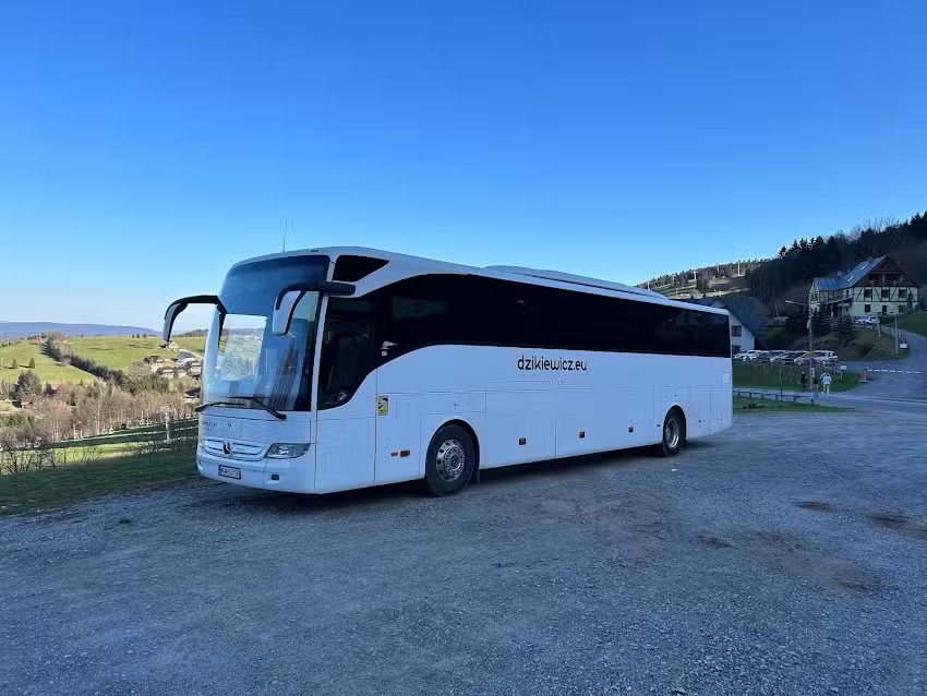 Dzikiewicz Transport, Przewóz osób, wynajem autokarów Olsztyn