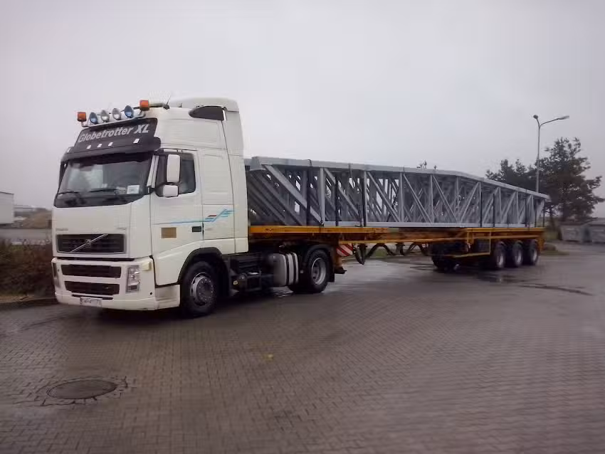 Dzwig i Transport Leban