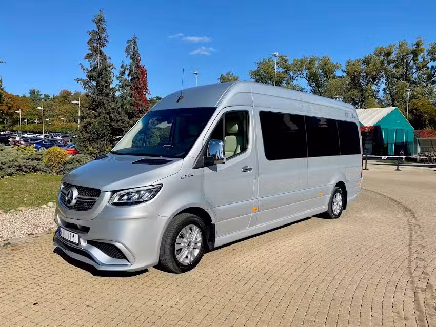 Elitbus Sp. z o.o. Wynajem Busów Jarosław Gawłowski
