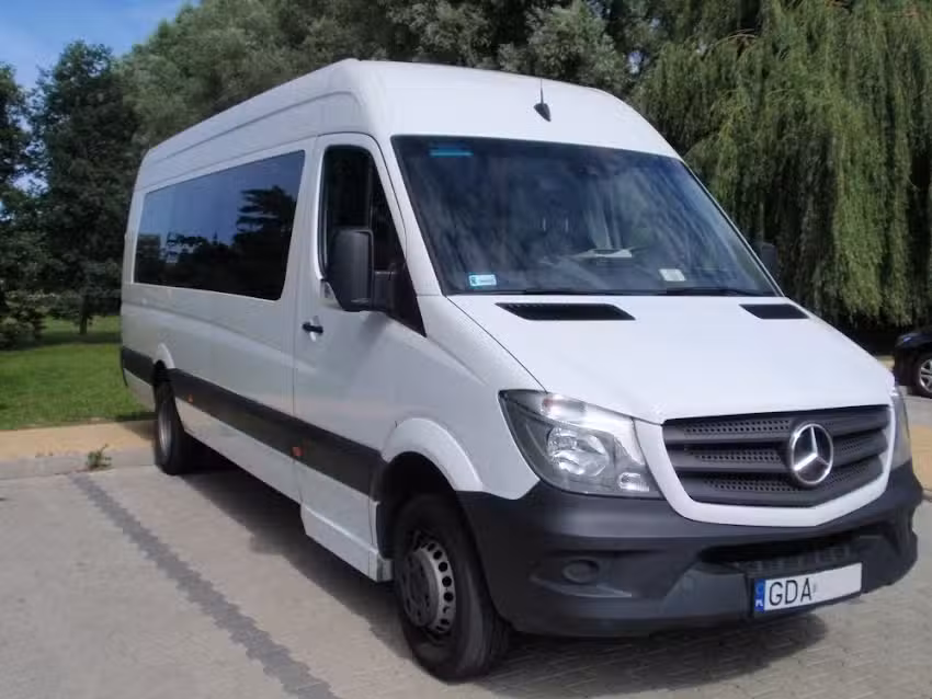 ER-BUS Transport osobowy Przewóz osób Wynajem busa Autobus Usługi transportowe