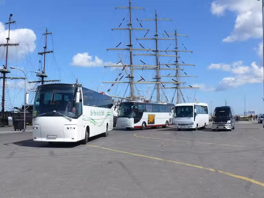 Firma Autokarowa Dobrucki – przewóz osób, Autokary, Transport Gdynia