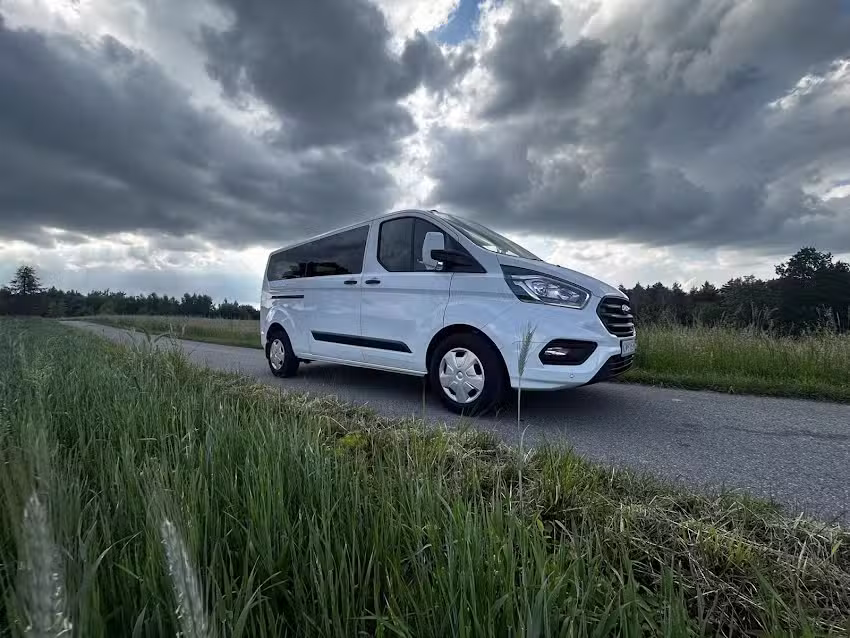Firma Handlowo-Usługowa „Hurcik” – Wynajem busów