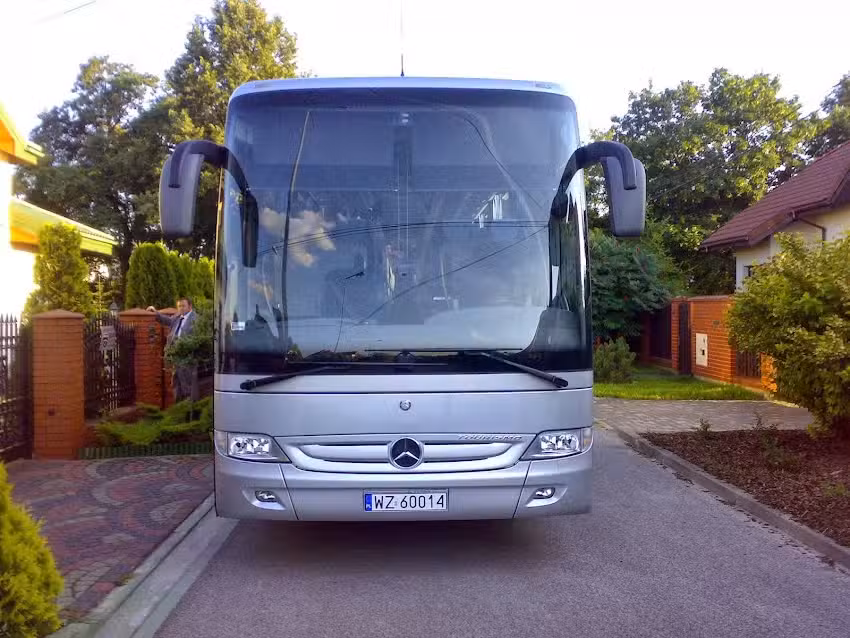 For Trans, Wynajem autobusów