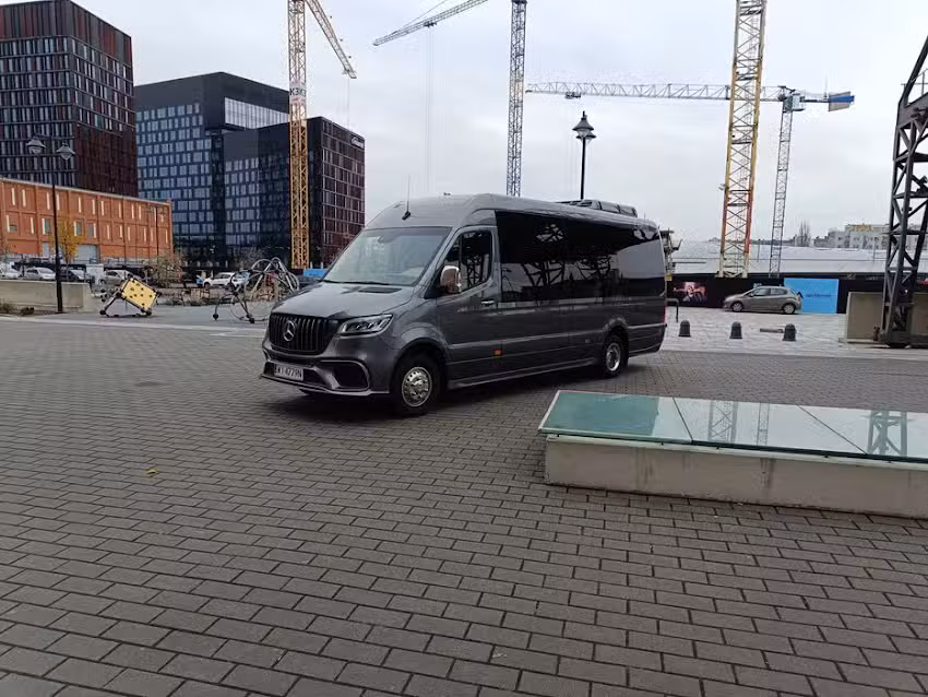 GoldenRide – Transport Premium | Przewóz Osób | Wynajem Busów