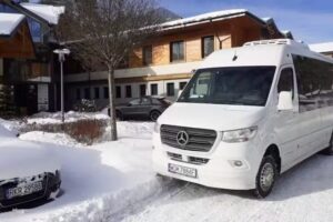 GRZEŚ BUS BIESZCZADY . Wynajem busów i autobusów