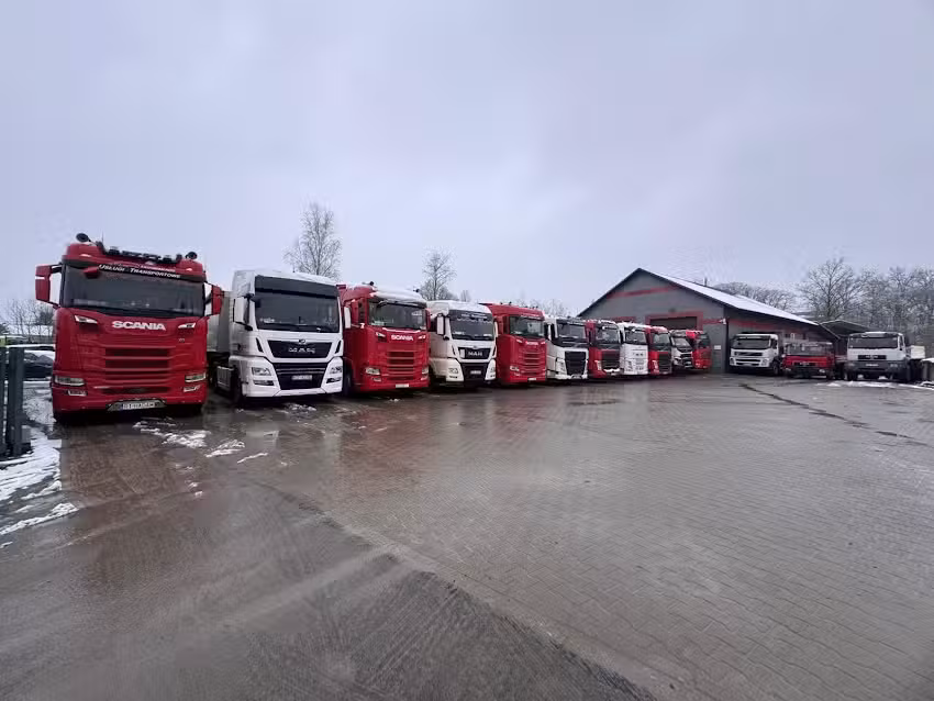 Hadam-Trans – Usługi Transportowe. Sprzedaż i transport kruszywa. Usługi sprzętem budowlanym i rolniczym.