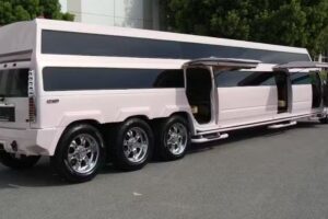 Hummer Limuzyny Warszawa – Wynajem limuzyn