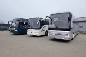 Jantarek. Dolęba J.K. Przewozy autokarowe, wynajem autokarów, busów