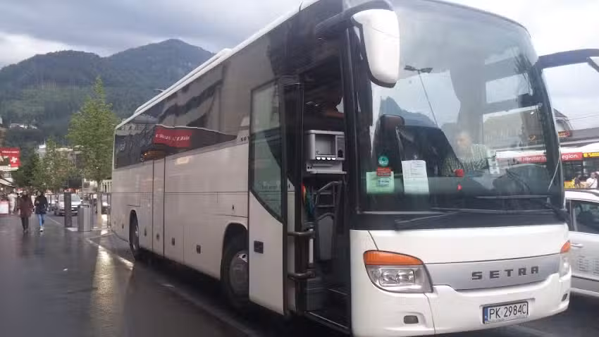 Joński Travel. Przewozy turystyczne. Bajzert M.