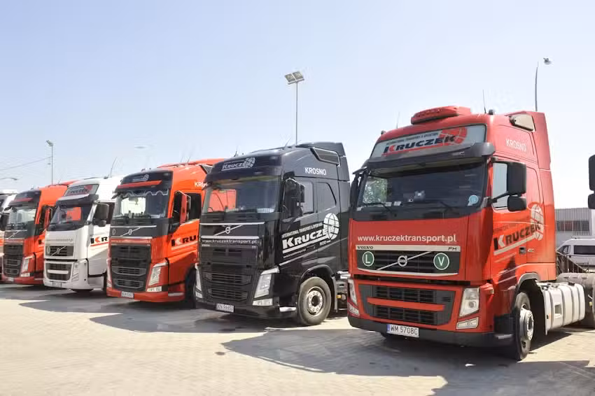 Kruczek Trucks – Transport, Spedycja, Logistyka