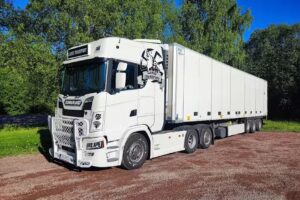 Largo Transport Adam Romanowski