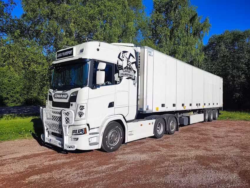 Largo Transport Adam Romanowski