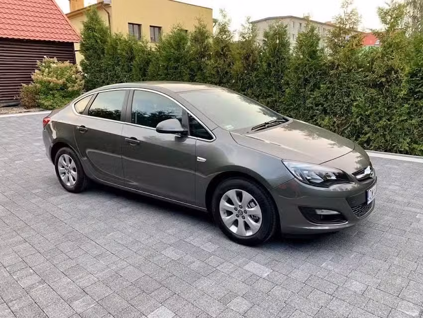 LEKO cars rental TAXI Świętoszów