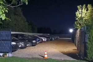 Mario Parking Lotnisko Pyrzowice