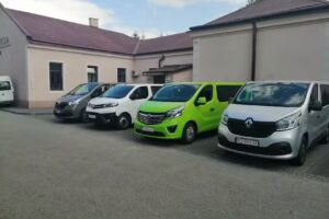 MB LOGISTICS Przewóz osób, Wynajem Busa