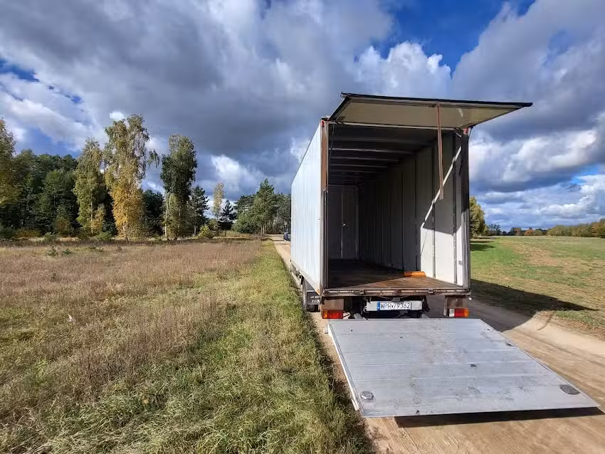 Mikipol Transport Przeprowadzki Bus+Kierowca