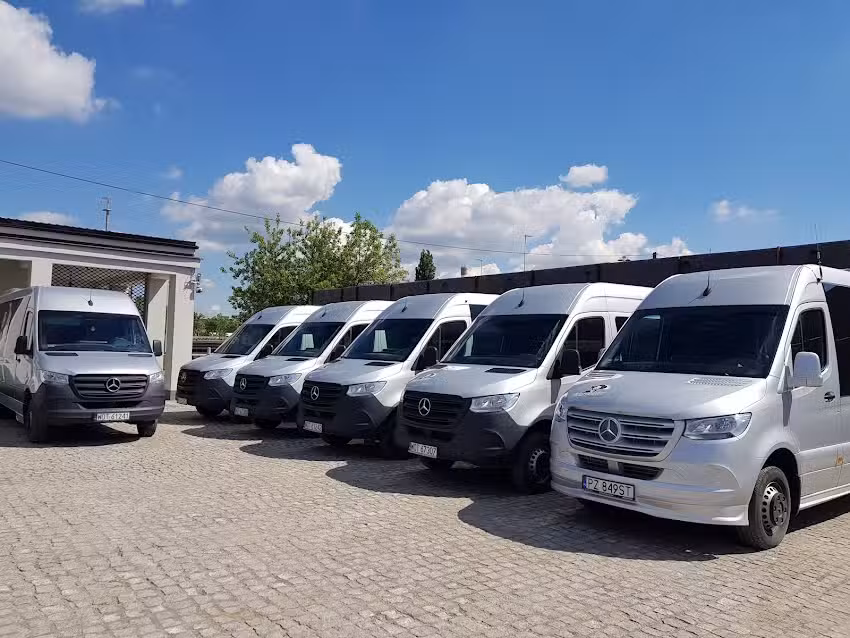 Muszkieter bus przewóz osób