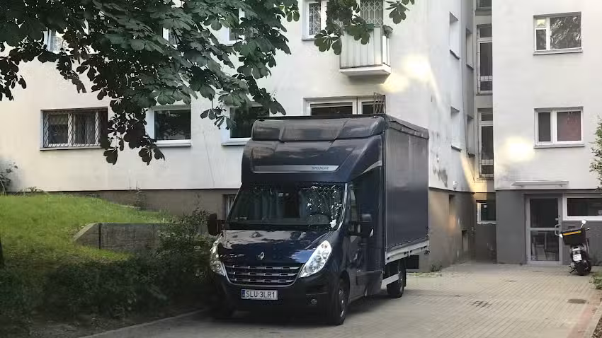 Navy Blue Uslugi transportowe Robert Zieliński
