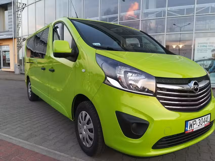 Oski Bus Tomasz Tyszkiewicz