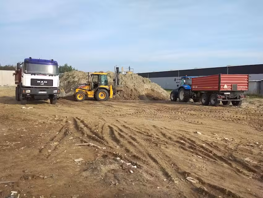 „P.H.U.SARTOM” Tomasz Sarnowski Przewozy Osobowe Wynajem Autokarów Przewóz Osób KĘPNO