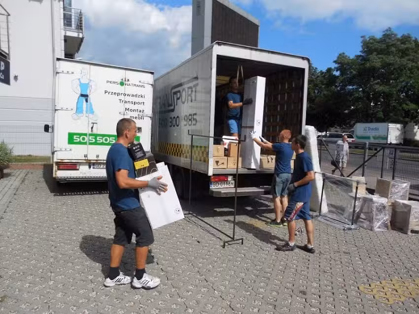 PERSONATRANS – Przeprowadzki, Transport, Montaż mebli