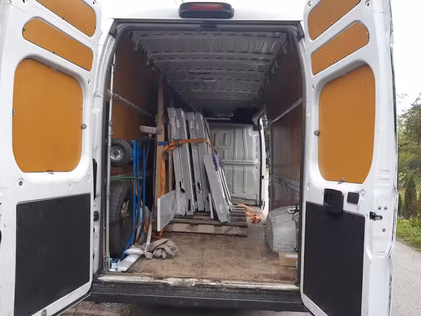 Piomod przeprowadzki kraków transport taxi bagażowe