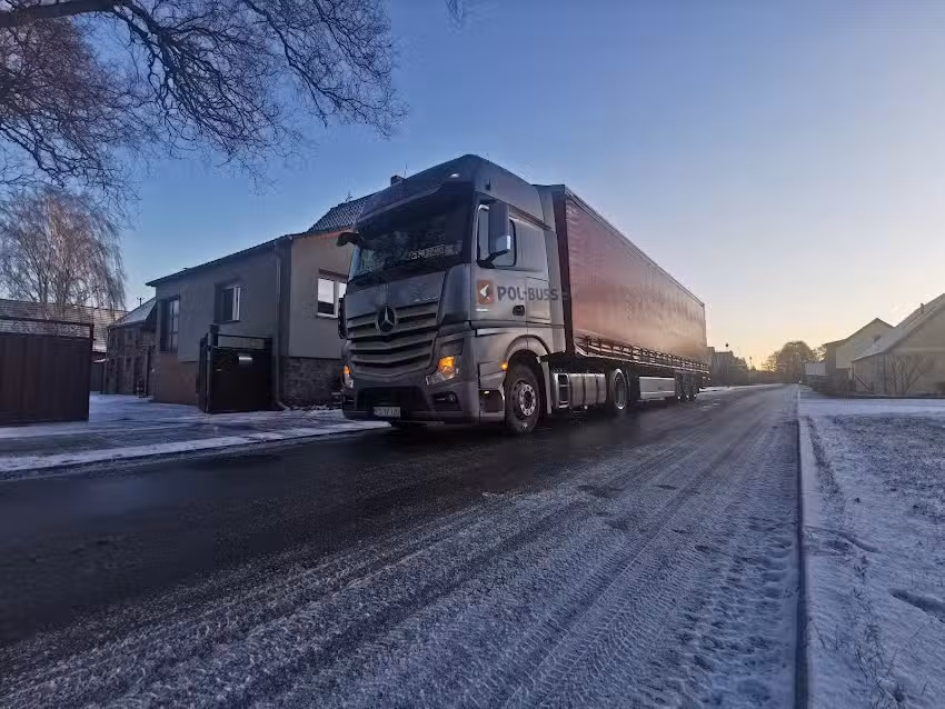 Pol-Buss