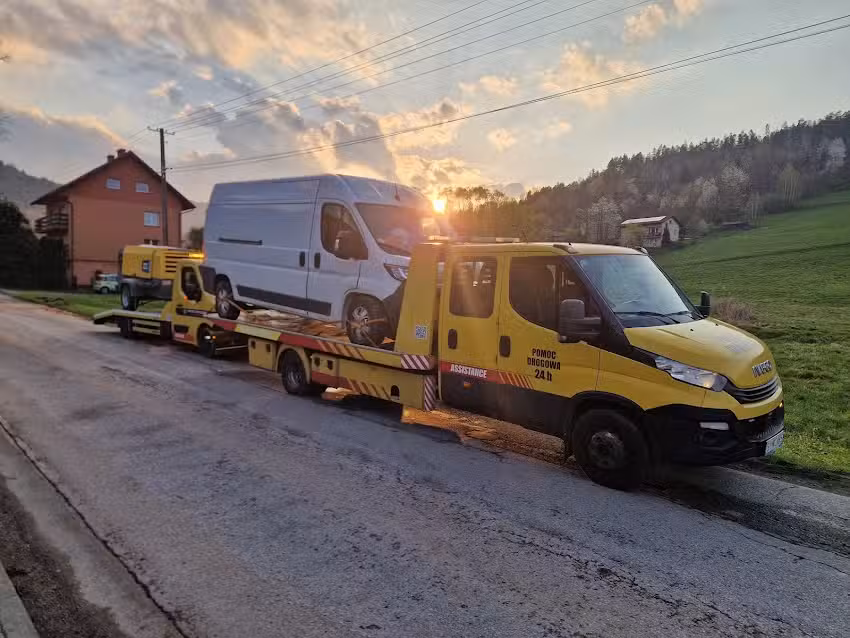 Pomoc Drogowa 24/7 Laweta TIR holowanie całodobowo
