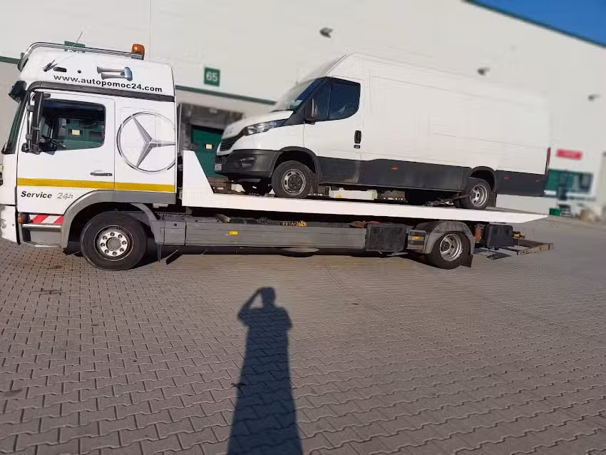 Pomoc drogowa 24h Niemyjski Zdzisław