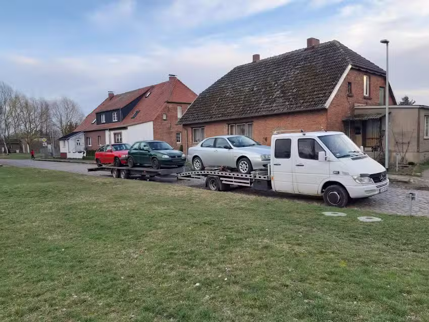 Pomoc Drogowa „KrN” Błażej Śniegowski – AUTOHOLOWANIE KRAJ I ZAGRANICA, TRANSPORT BUSEM