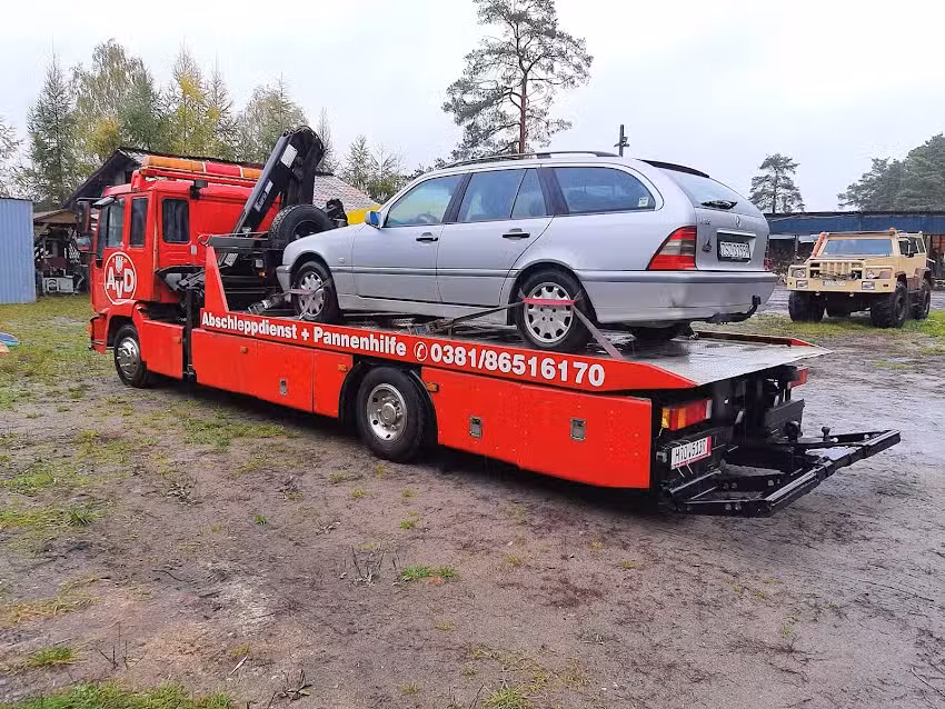 Pomoc drogowa, transport, bagażówka, taxi bus, wulkanizacja, wymiana opon