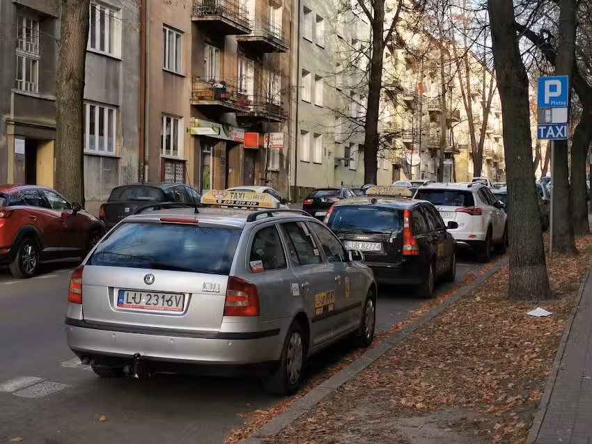 Postój taksówek – Fryderyka Chopina