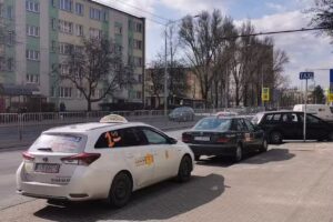 Postój taksówek – Lwowska pawilony