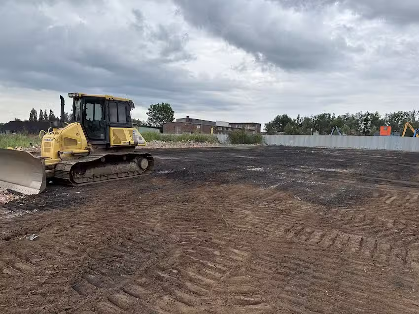 PPHU Mirosław Więcek – Usługi Brukarskie | Ogrody | Ogrodzenia | Roboty ziemne | Kruszywa Ziemia | Usługi transportowe