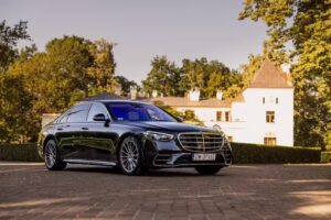 Premium Transfer Kraków – Chauffeur Service | Ekskluzywne limuzyny i busy VIP | Transport VIP | Przewóz Osób